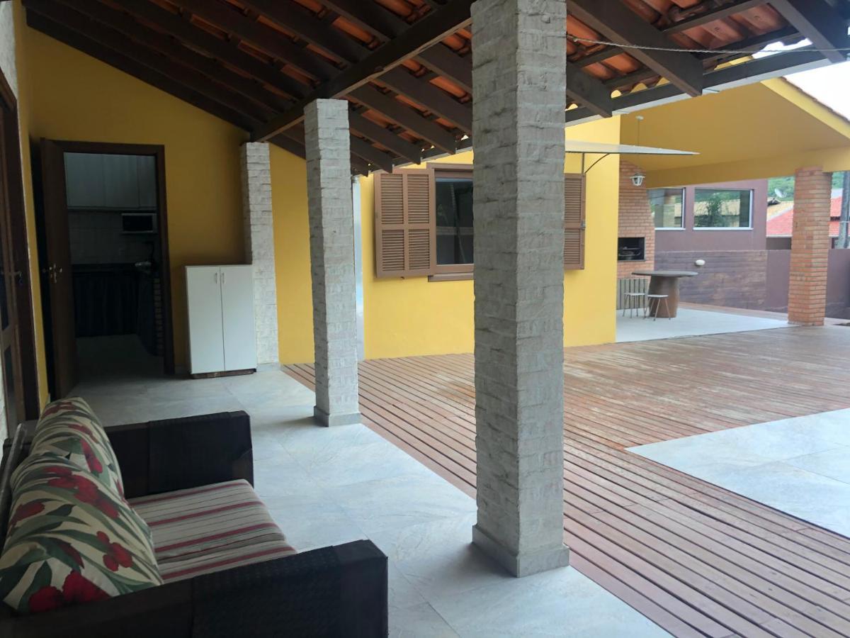 Linda Casa Com Piscina Em Bombinhas, Espaco Inteiro المظهر الخارجي الصورة